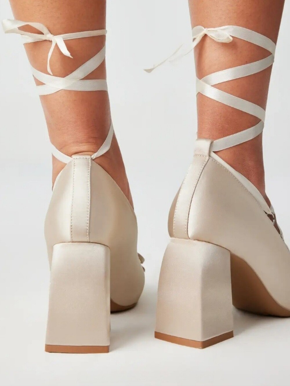 Ballet Satin Bow Mary Jane Heels - Size 9 - Picture 3 of 10